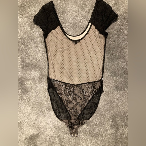 Express Black Lace Bodysuit - Size Small - Picture 3 of 5